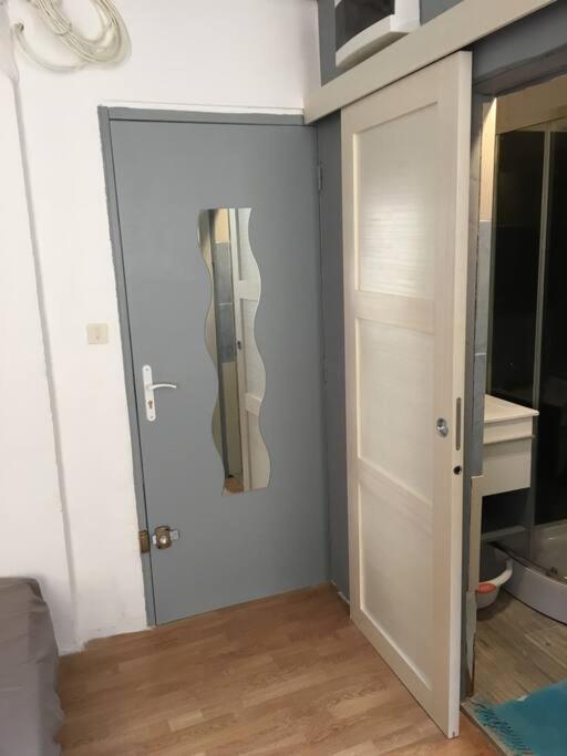 Jolie Studio Dans Le Centre Historique De Narbonne Apartment Bagian luar foto